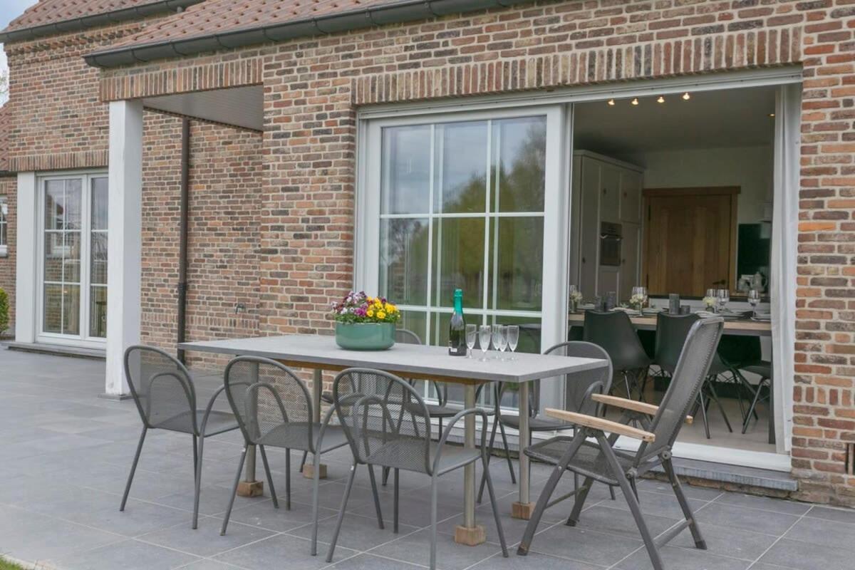 Huswell - Family House With A Beautiful View In Damme Villa Brugge Bagian luar foto